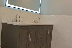 84 Holland Ave, Elmont, NY 11003 - Photo 7