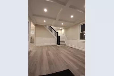 84 Holland Avenue, Elmont, NY 11003 - Photo 11