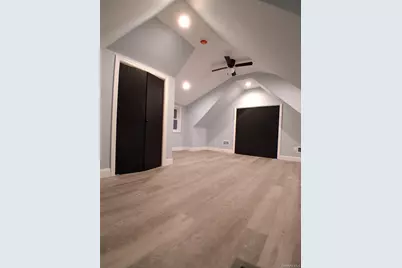 84 Holland Avenue, Elmont, NY 11003 - Photo 21