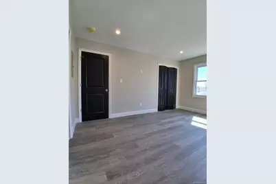 84 Holland Avenue, Elmont, NY 11003 - Photo 17