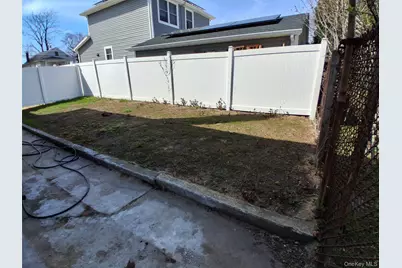 84 Holland Avenue, Elmont, NY 11003 - Photo 7