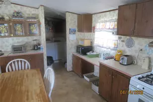 723 Beekman Rd, Hopewell Junction, NY 12533 - Photo 9