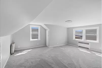 146 Caroline Avenue, Garden City South, NY 11530 - Photo 19