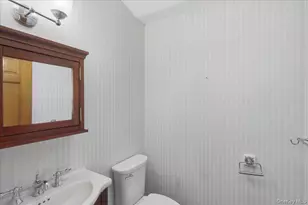 146 Caroline Ave, Garden City South, NY 11530 - Photo 13