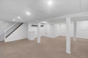 146 Caroline Ave, Garden City South, NY 11530 - Photo 23