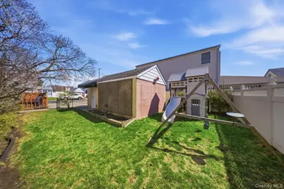 146 Caroline Avenue, Garden City South, NY 11530 - Photo 27