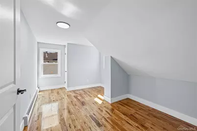 266 Covert Street, Westbury, NY 11590 - Photo 33