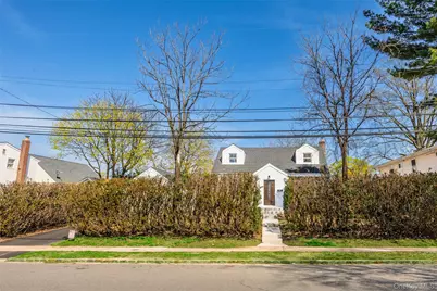 266 Covert Street, Westbury, NY 11590 - Photo 49