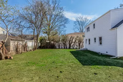 266 Covert Street, Westbury, NY 11590 - Photo 43