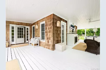 245 Lattingtown Road, Locust Valley, NY 11560 - Photo 21