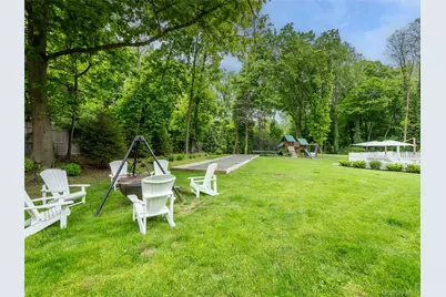 245 Lattingtown Road, Locust Valley, NY 11560 - Photo 25