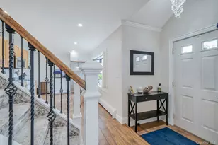 9 Copper Ln, Levittown, NY 11756 - Photo 7