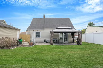 9 Copper Lane, Levittown, NY 11756 - Photo 25