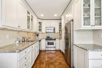 2 Salisbury Point #1E, Nyack, NY 10960 - Photo 11