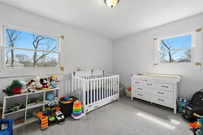 177 Pine Neck Avenue, Patchogue, NY 11772 - Photo 9