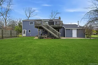 177 Pine Neck Avenue, Patchogue, NY 11772 - Photo 15