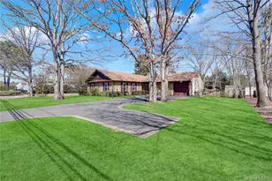 1369 Sycamore Ave, Bohemia, NY 11716 - Photo 27