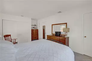 1369 Sycamore Ave, Bohemia, NY 11716 - Photo 19