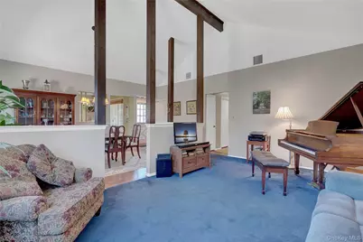 1369 Sycamore Avenue, Bohemia, NY 11716 - Photo 5