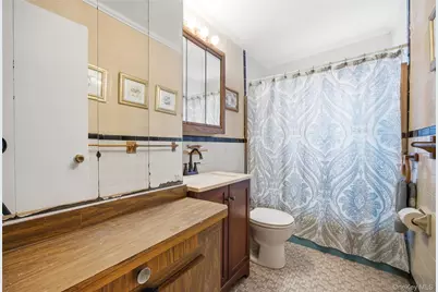 112 Judith Lane, Valley Stream, NY 11580 - Photo 19