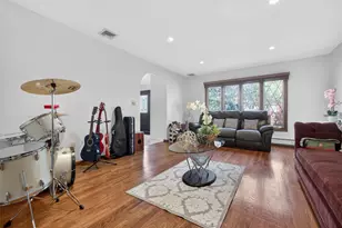 7 Bell Ct, Suffern, NY 10901 - Photo 7