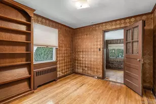 213-06 Richland Ave, Oakland Gardens, NY 11364 - Photo 21