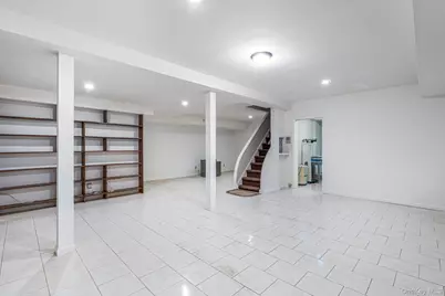 213-06 Richland Avenue, Oakland Gardens, NY 11364 - Photo 37