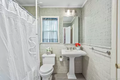 213-06 Richland Avenue, Oakland Gardens, NY 11364 - Photo 19