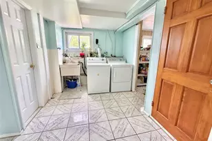 592 Benton Rd, East Meadow, NY 11554 - Photo 15