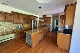 95 Lexington Dr, Newburgh, NY 12550 - Photo 5