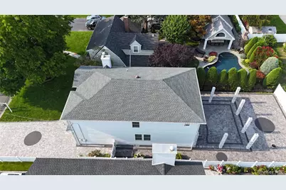 26 Maeder Avenue, Merrick, NY 11566 - Photo 37