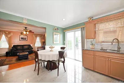 26 Maeder Avenue, Merrick, NY 11566 - Photo 13