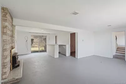 26 Lauretta Drive, Highland, NY 12528 - Photo 17