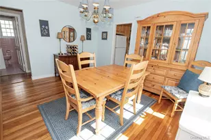 81 Chestnut Ave, Floral Park, NY 11001 - Photo 7