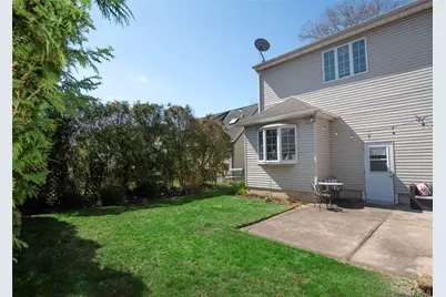 81 Chestnut Avenue, Floral Park, NY 11001 - Photo 19