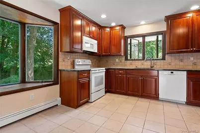 41 Old Deer Park Road, Katonah, NY 10536 - Photo 7