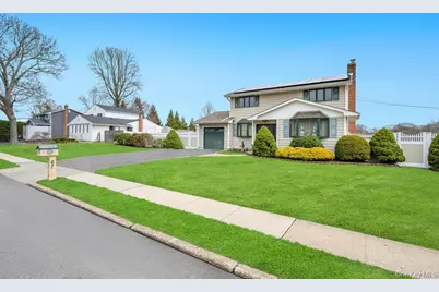 67 College Road, Selden, NY 11784 - Photo 5