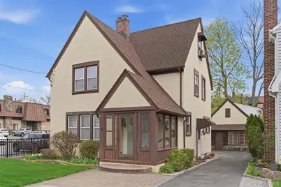 25 Iris Avenue, Floral Park, NY 11001 - Photo 1