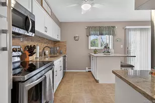 92 Nimbus Rd, Holbrook, NY 11741 - Photo 7