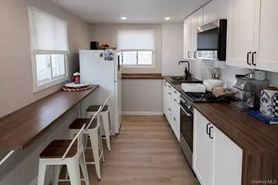 71 E Lido Prom, Lindenhurst, NY 11757 - Photo 5