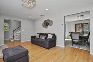 14 Emerald Pl, Yonkers, NY 10703 - Photo 9