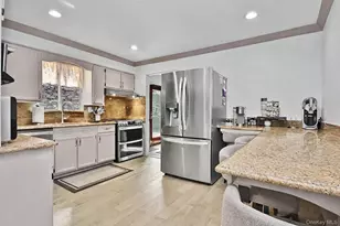 14 Emerald Pl, Yonkers, NY 10703 - Photo 13