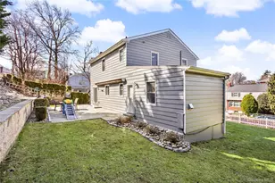 14 Emerald Pl, Yonkers, NY 10703 - Photo 43