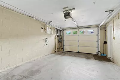 14 Emerald Place, Yonkers, NY 10703 - Photo 37