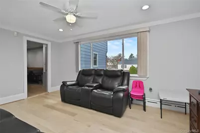 14 Emerald Place, Yonkers, NY 10703 - Photo 19