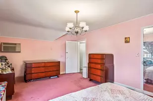 85-25 213th St, Hollis, NY 11427 - Photo 17