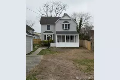 68 Center Avenue, Bay Shore, NY 11706 - Photo 11