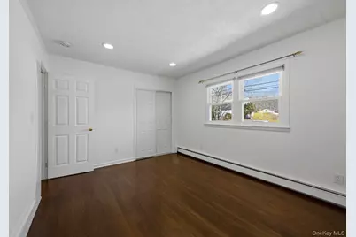 310 Jamaica Avenue, Medford, NY 11763 - Photo 9