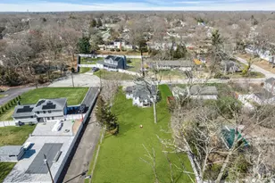 37 St Nicholas Ave, Lake Grove, NY 11755 - Photo 31