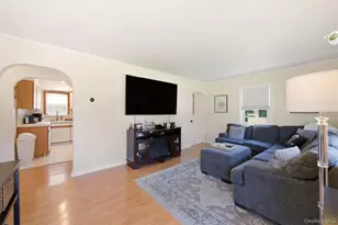 1155 Delmar Ave, Franklin Square, NY 11010 - Photo 5